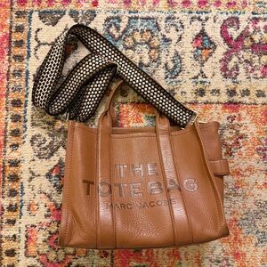 Marc Jacobs The Tote Bag in Cognac Brown with Patterned Strap